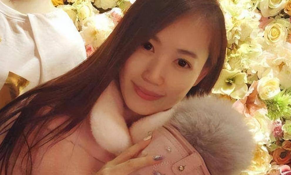 解气！自从不忠诚事件发生8年后，王宝强和马蓉迎来各自的结局