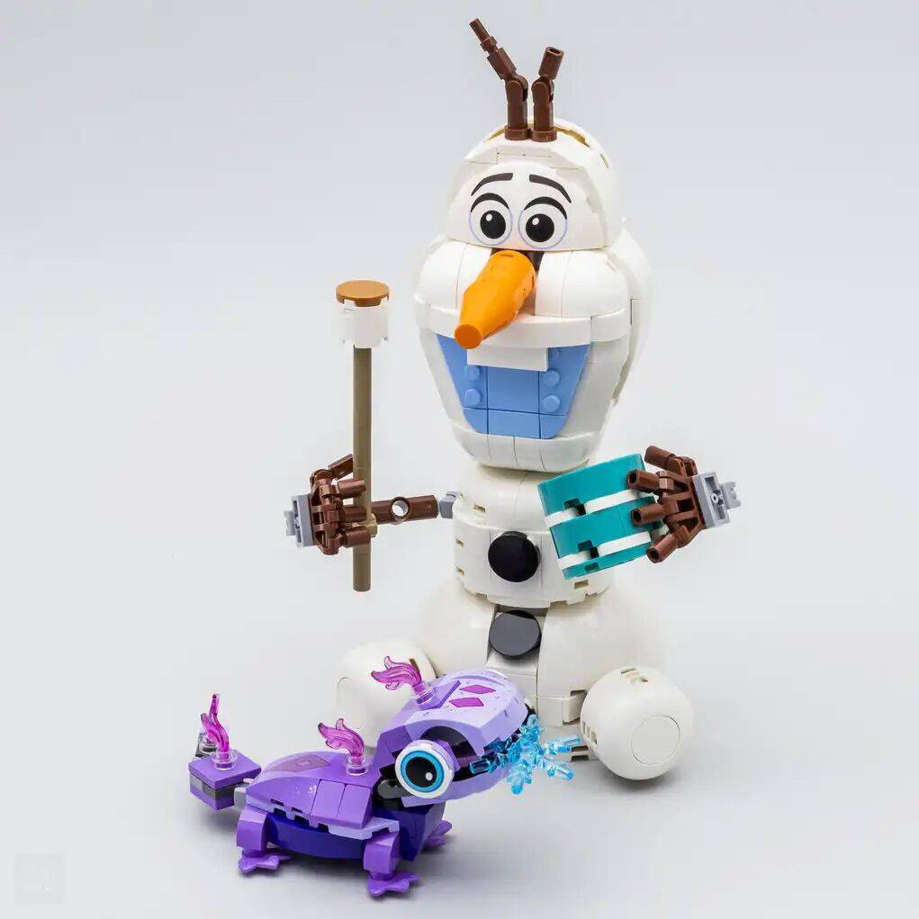 没什么大招，但乐高迪士尼这套新的雪宝终于让人看顺眼了！