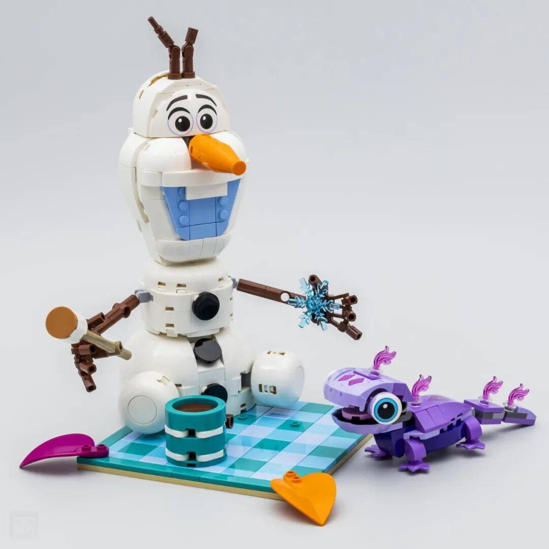 没什么大招，但乐高迪士尼这套新的雪宝终于让人看顺眼了！